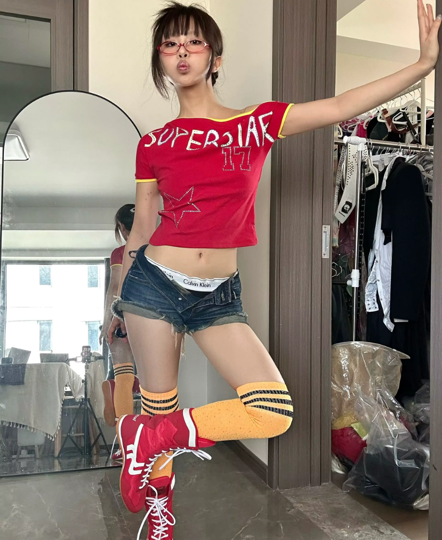 Superstar 17 Crop