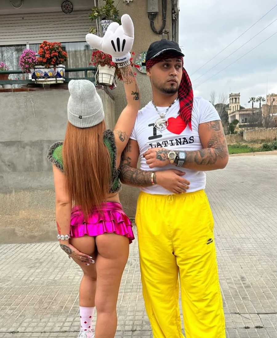 I Love Latinas Tee
