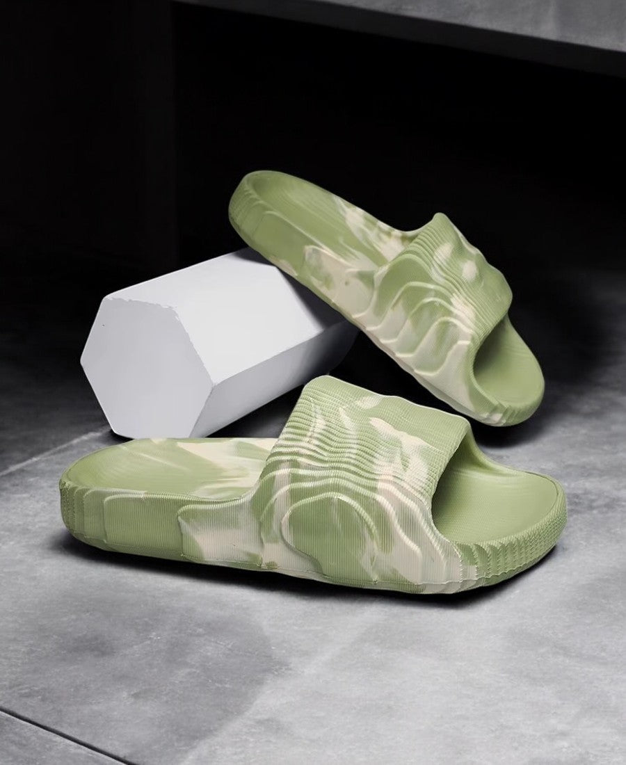 Adilette Carbon Terlik