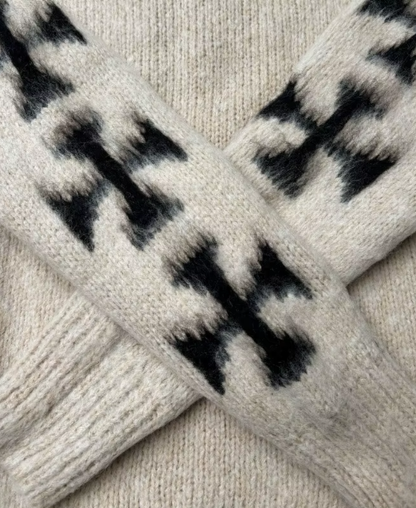 Carnivltm Cross Kazak
